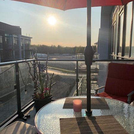 Aquarius 2 Bedroom Condo Friday Harbour Innisfil Exterior foto