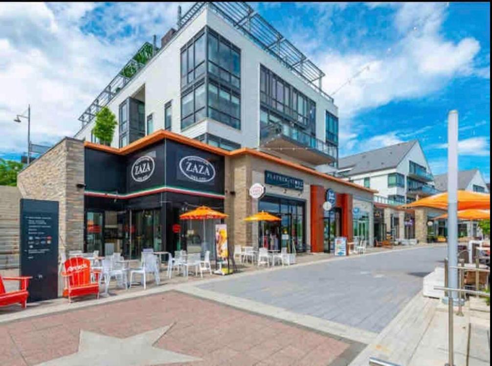 Aquarius 2 Bedroom Condo Friday Harbour Innisfil Exterior foto